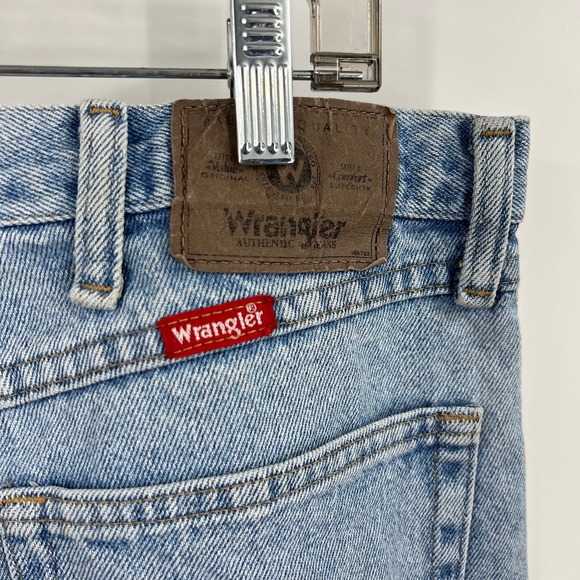 Vintage Wrangler Distressed Denim Jeans Light Wash Regular Fit Men's 38x34 - Picture 5 of 10